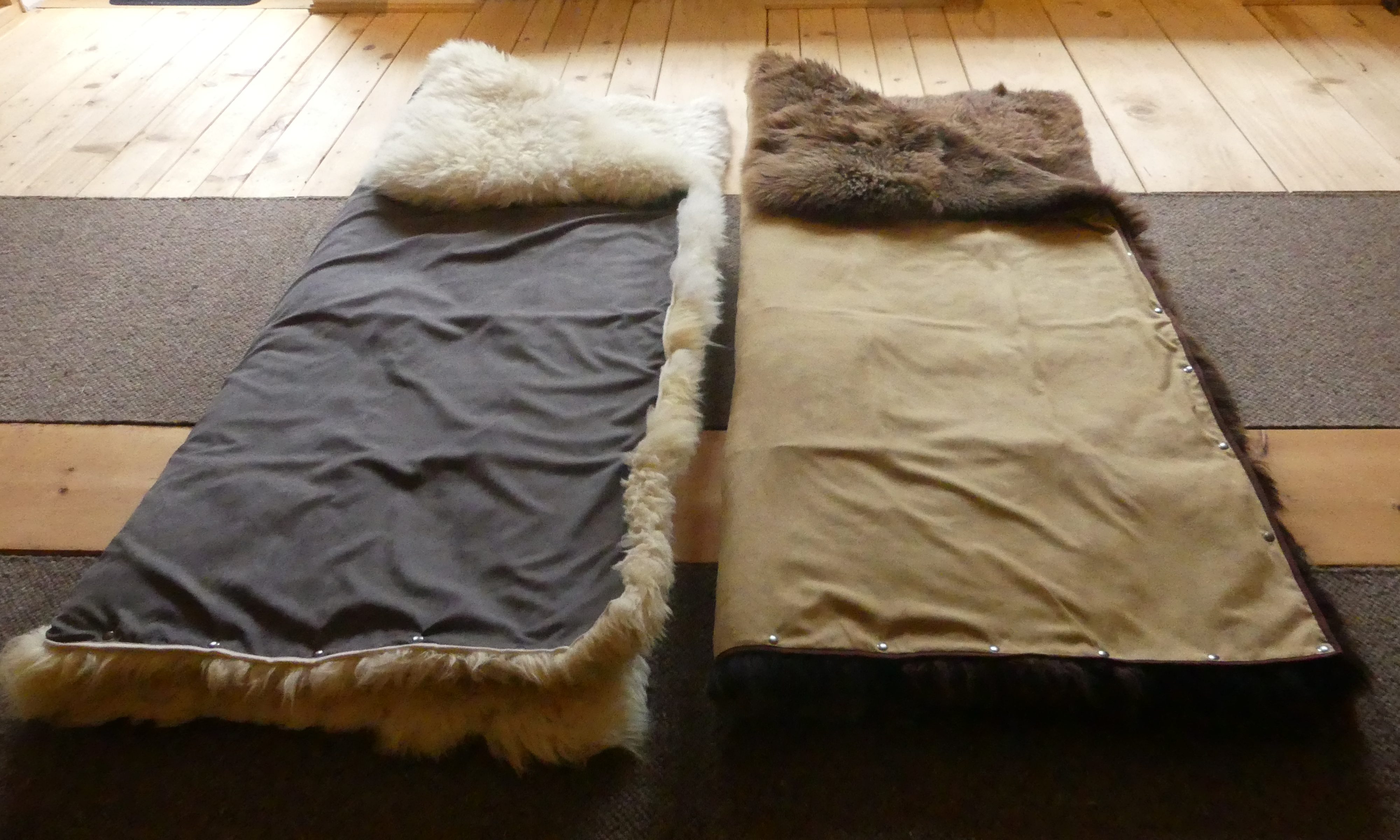 Lolfinger Schlaffell XXL Decke Unterbett Schlafsack Lammfell - Lolfinger